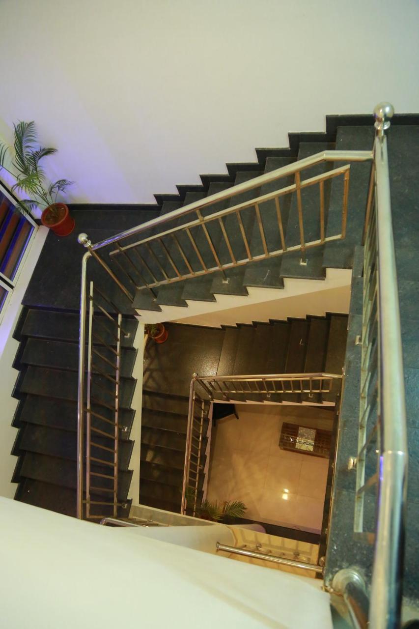 Palmtree Leaf, Munnar Hotel Ngoại thất bức ảnh